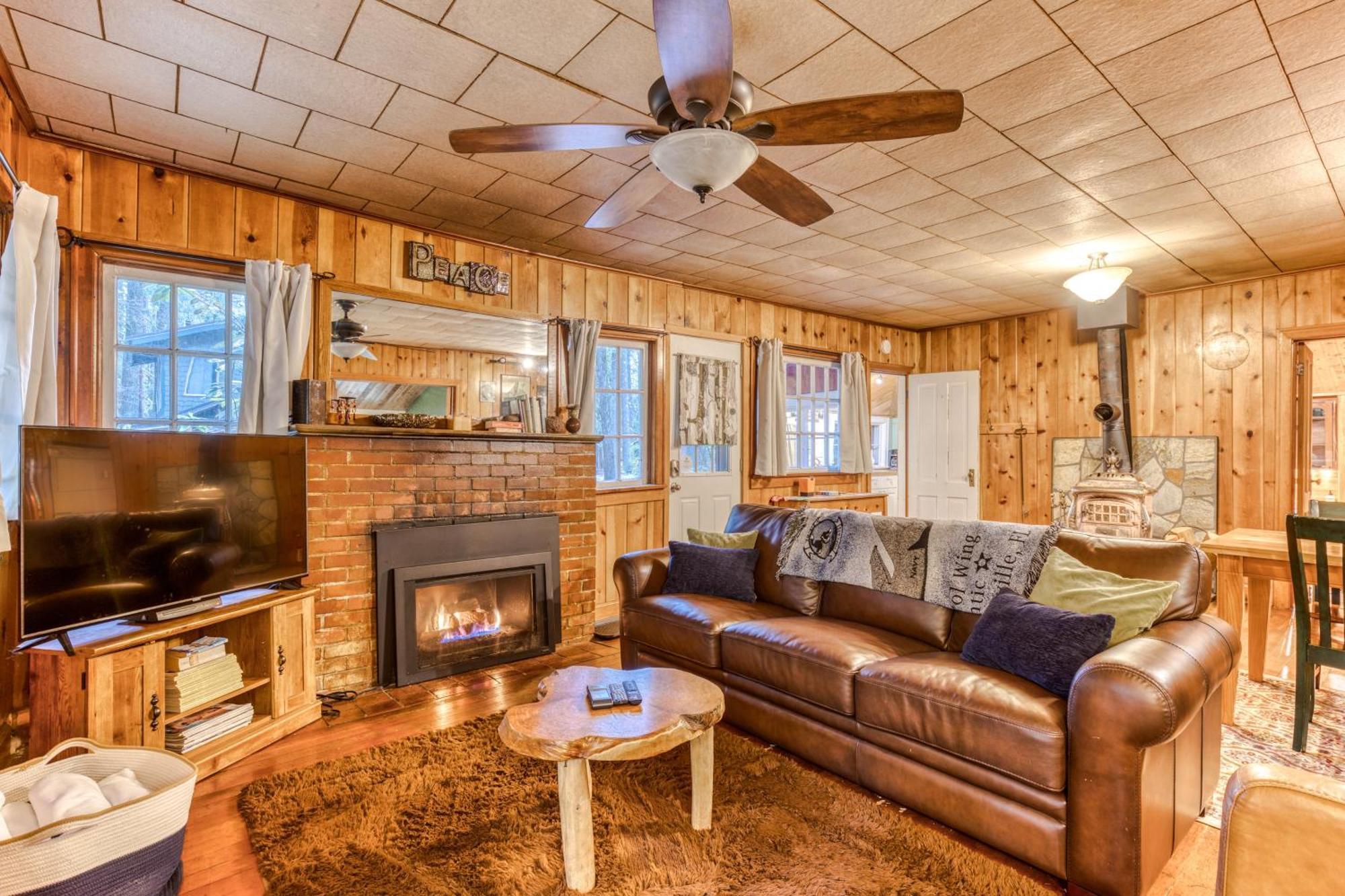 The Cedars Cabin Welches Kültér fotó