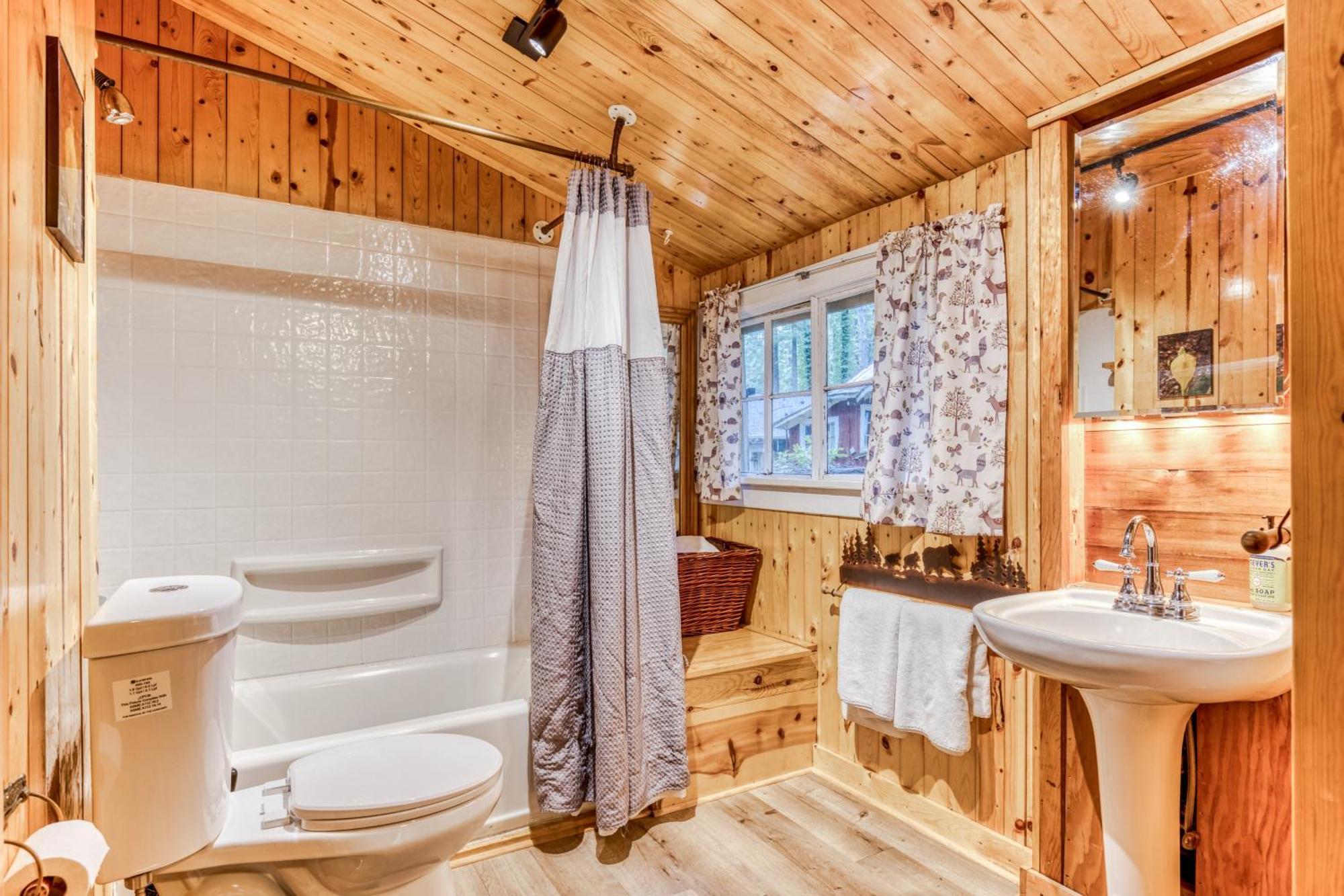 The Cedars Cabin Welches Kültér fotó