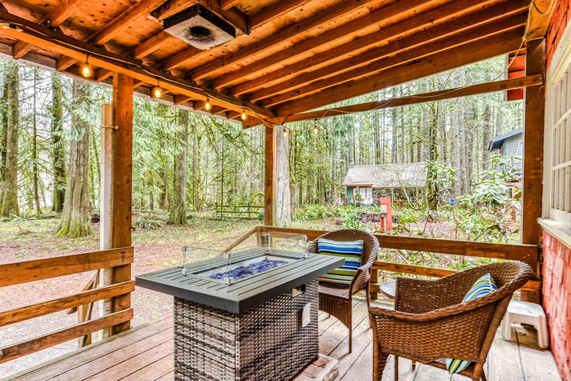 The Cedars Cabin Welches Kültér fotó