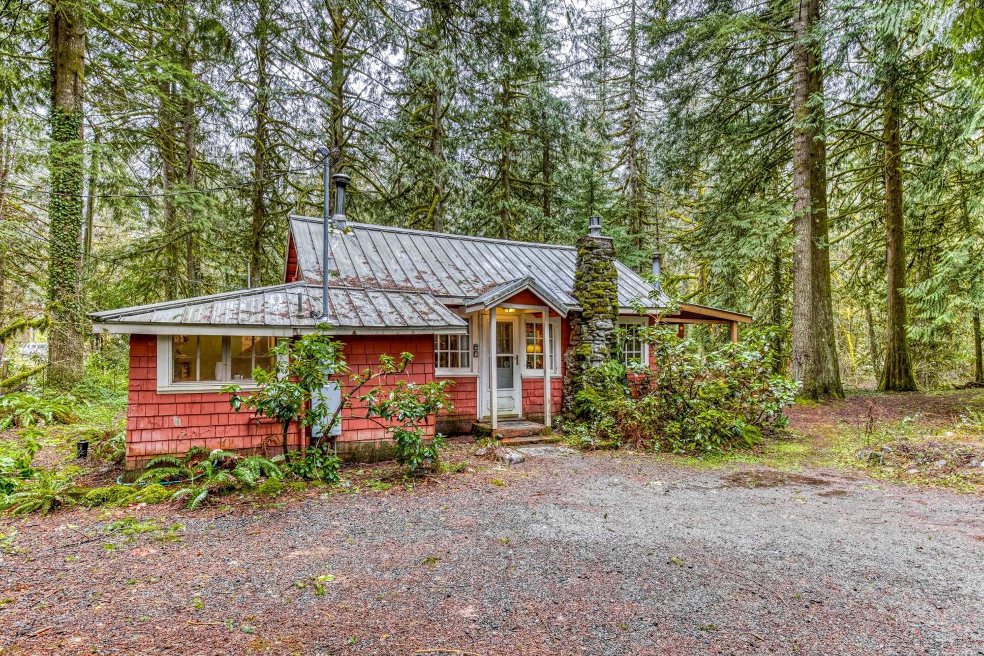 The Cedars Cabin Welches Kültér fotó