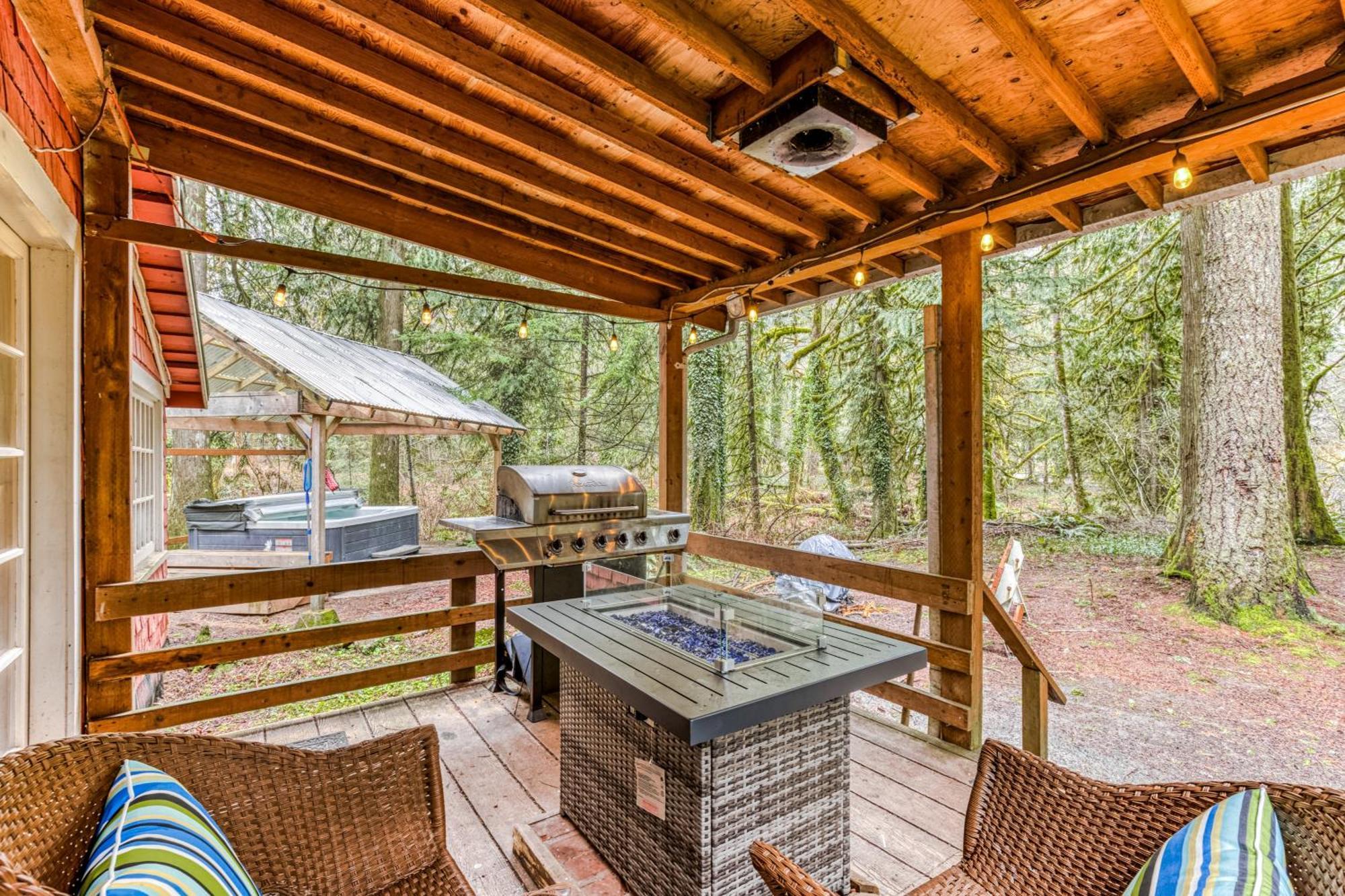 The Cedars Cabin Welches Kültér fotó